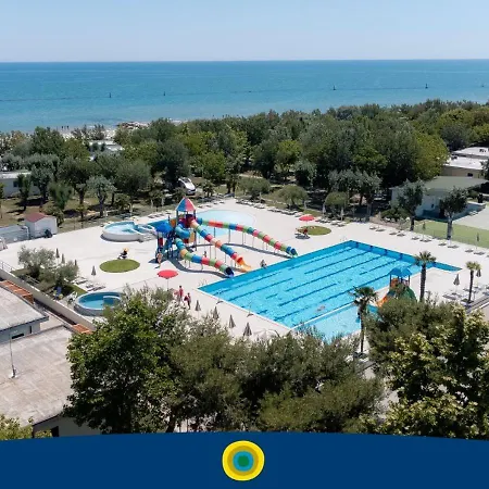 Club Del Sole Stork Family Collection Aldeamento Turístico 4*