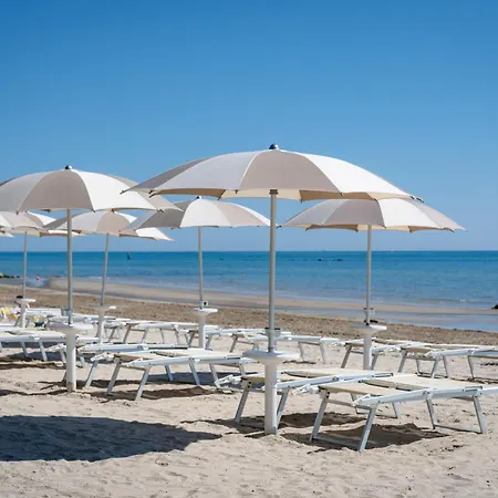 База отдыха Club Del Sole Stork Family Collection Джулианова