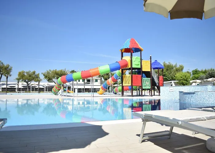 Club Del Sole Stork Family Collection 4*