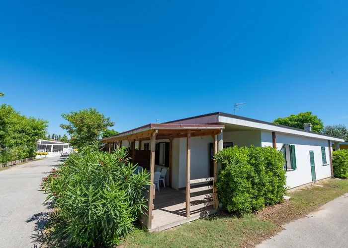 Club Del Sole Stork Family Collection 4* Джулианова