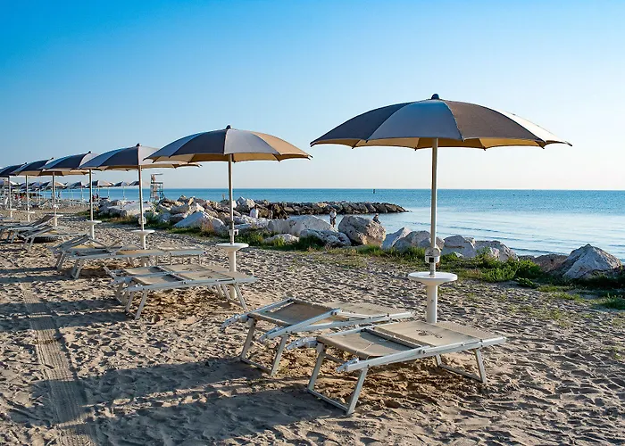 База отдыха Club Del Sole Stork Family Collection Джулианова