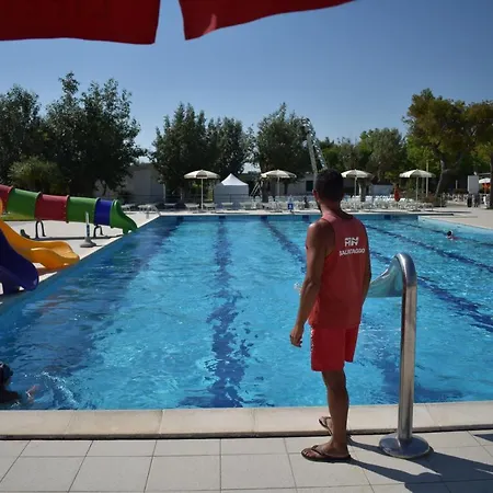 Club Del Sole Stork Family Collection