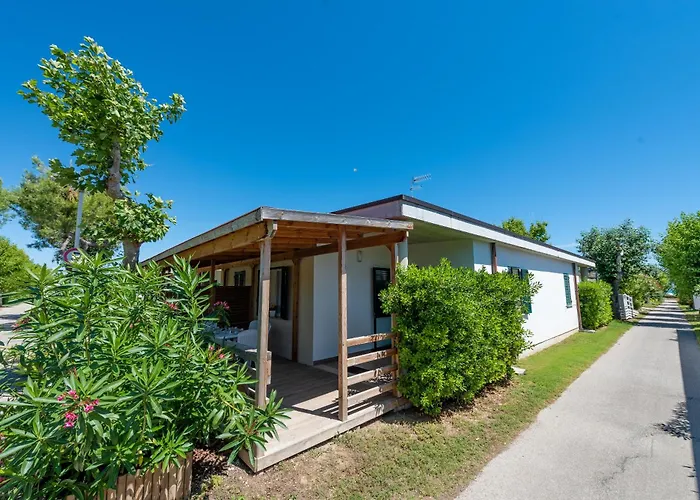 Club Del Sole Stork Family Collection ホリデーパーク ジュリアノーヴァ