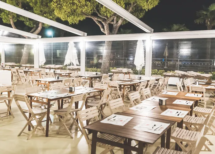 Club Del Sole Stork Family Collection Üdülőpark Giulianova