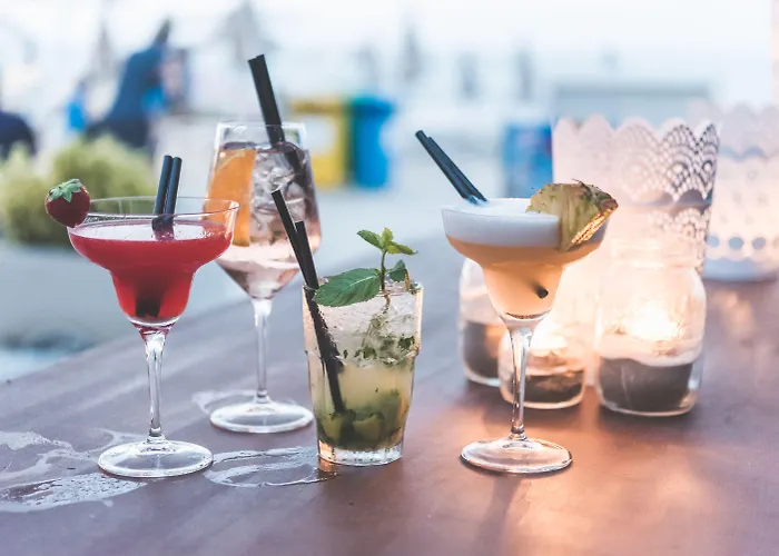 Club Del Sole Stork Family Collection